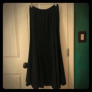 Fit and flare long skirt